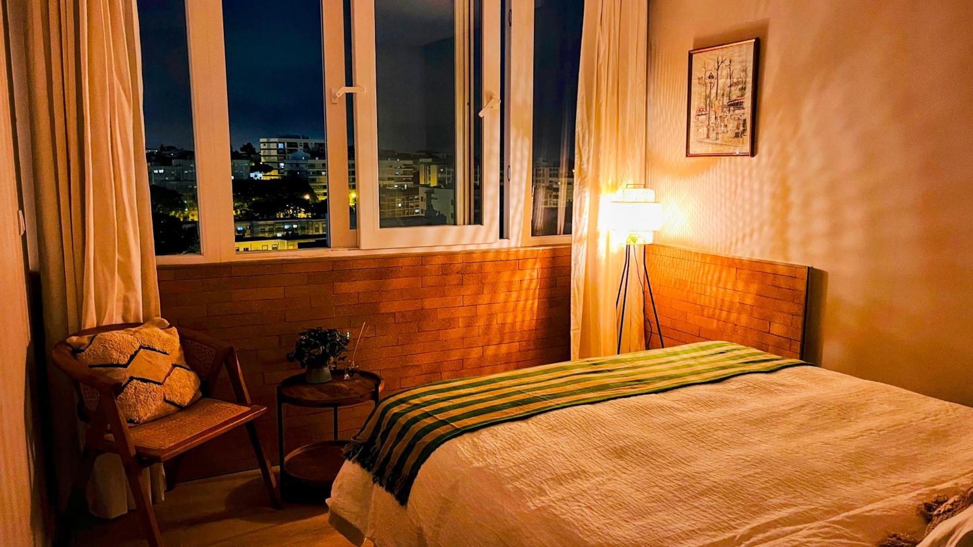 Casa Do Mocho Private In Lisbon Homestay